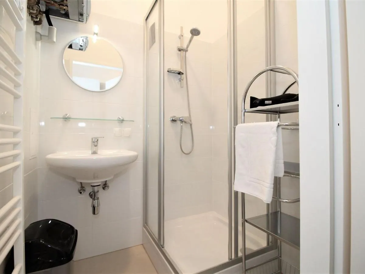 Studio Studio Meidling By Interhome Viena Apartamento